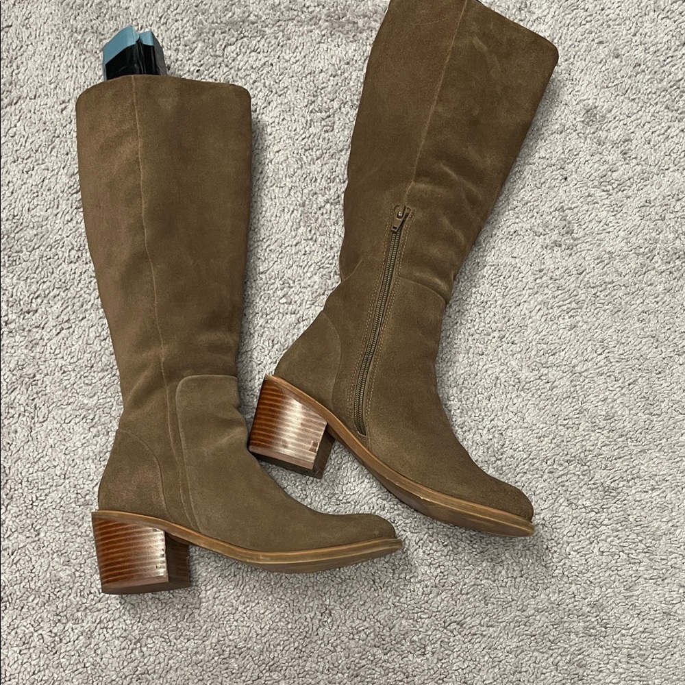 Band of Gypsies Brown Suede Knee-High Block Heel Boots